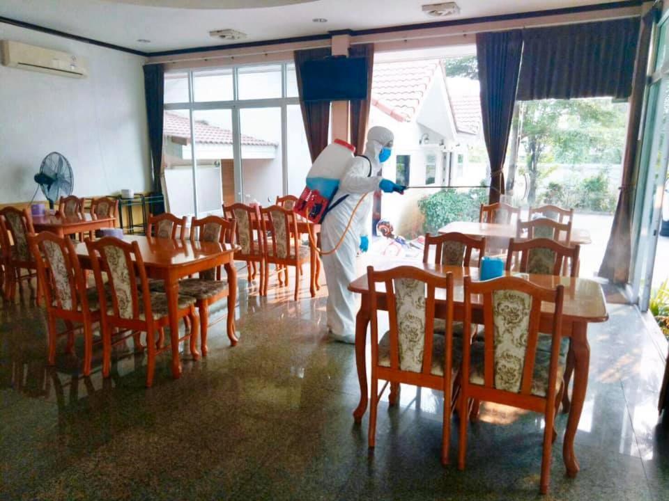 Soda Resort Kamphaeng Phet Buitenkant foto