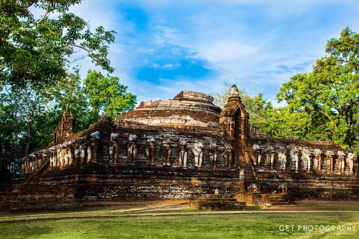 Soda Resort Kamphaeng Phet Buitenkant foto