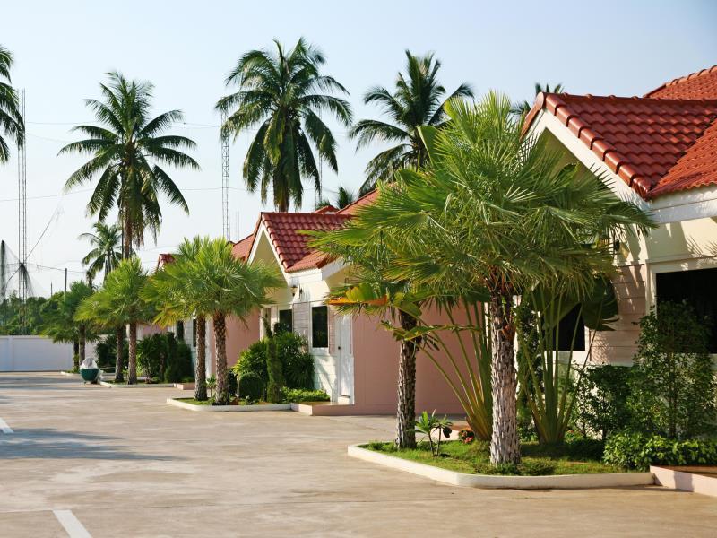 Soda Resort Kamphaeng Phet Buitenkant foto